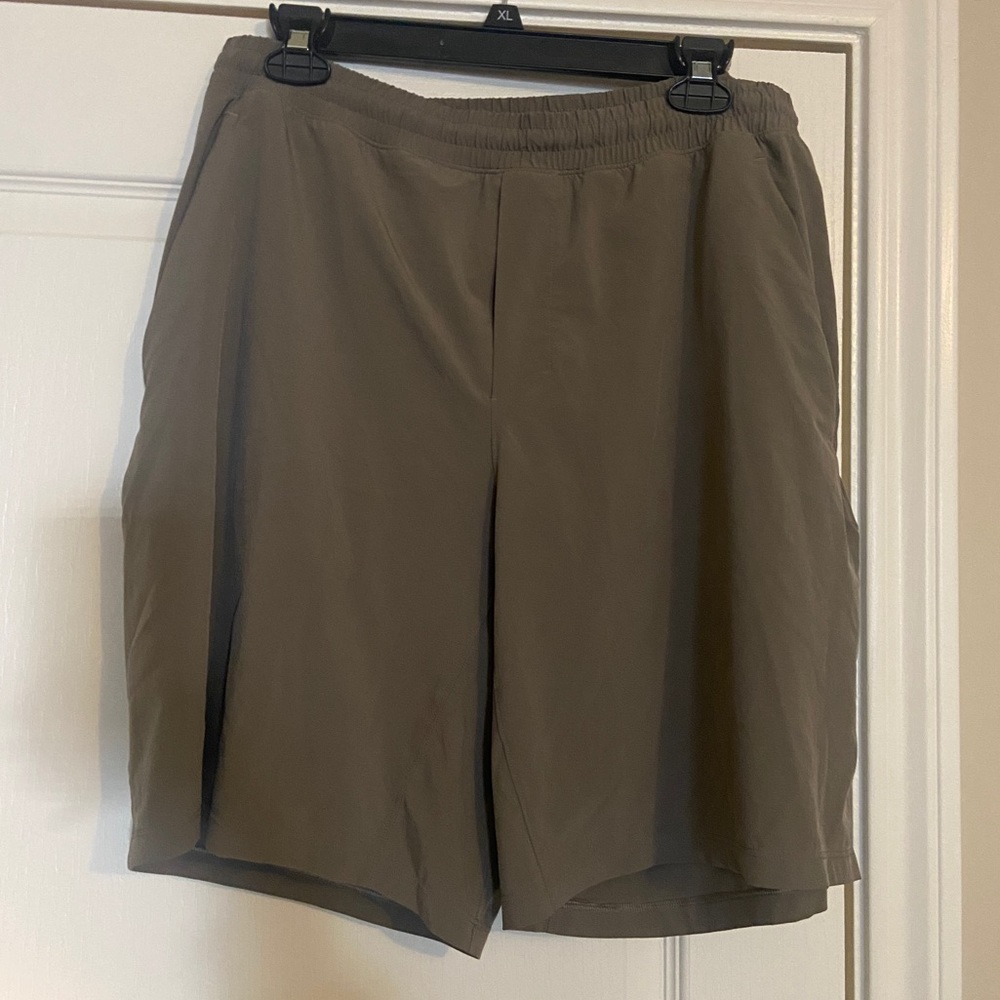 Lululemon Grey Shorts 🍋
